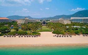 Sheraton Sanya Yalong Bay Resort